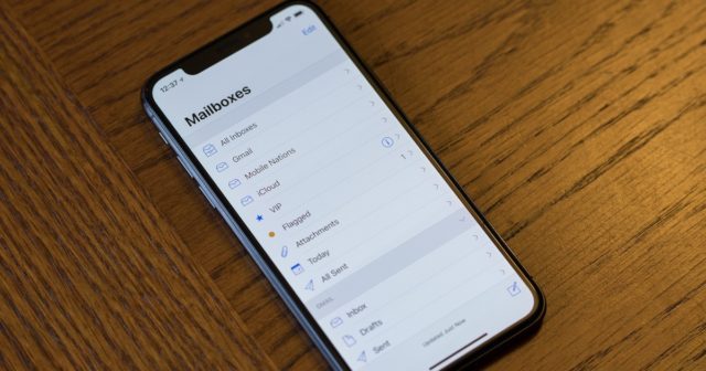 1 z 5 uživatelů upřednostňuje větší písmo pro iPhone, můžete to udělat zde 1 z 5 uzivatelu uprednostnuje vetsi pismo pro iPhone muzete
