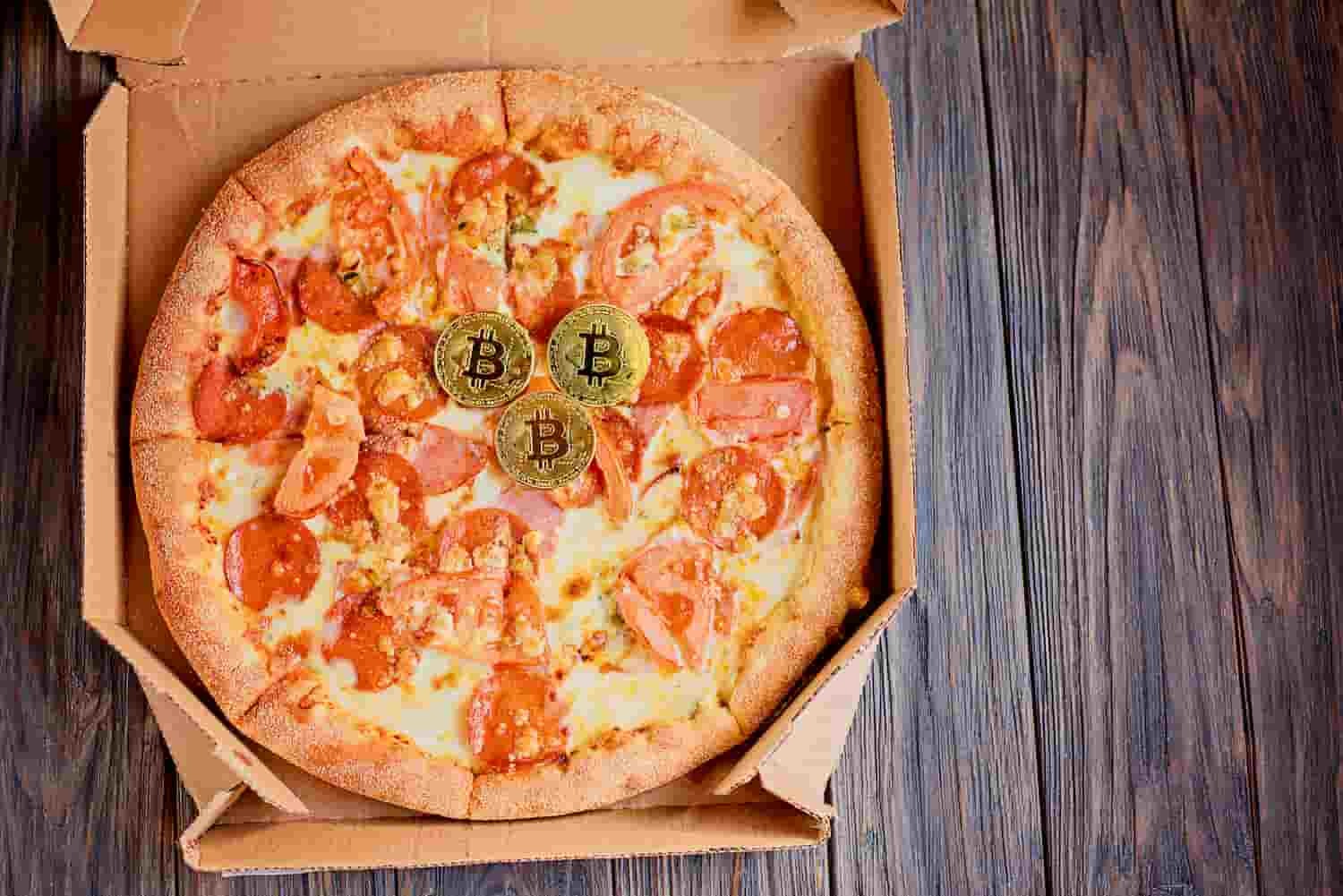 10 let Pizza Day a 2 roky Cointimes