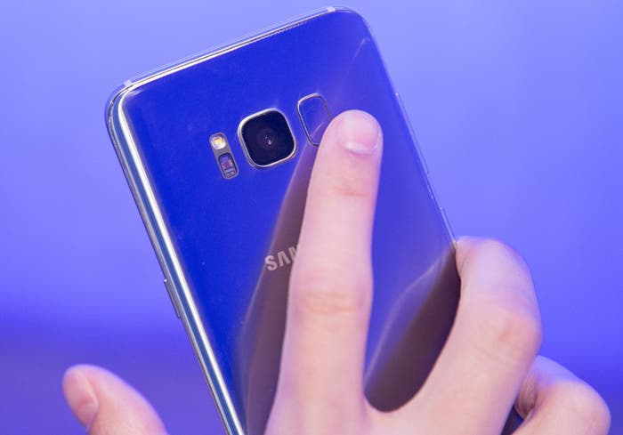 Tato aplikace umožňuje gesta na senzoru otisků prstů pro Android O 3 Tato aplikace umožňuje gesta na senzoru otisků prstů pro Android O