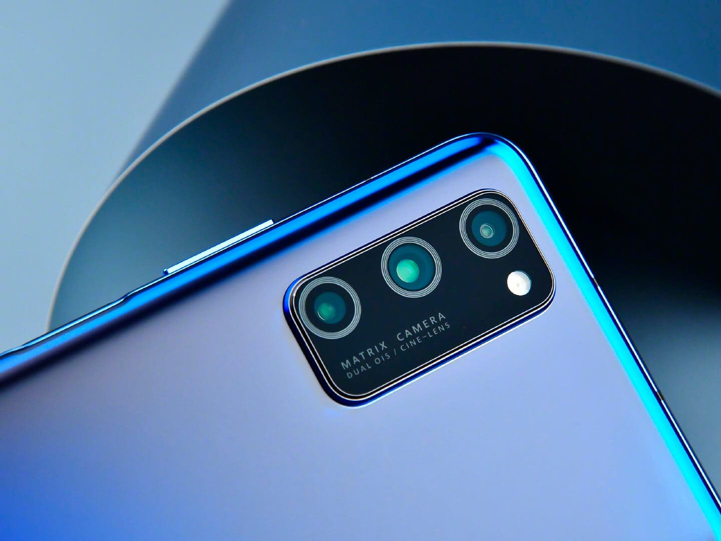 Vyznamenává DxOMark a vysvětluje, proč V30 Pro neprojde testem 5 Vyznamenává DxOMark a vysvětluje, proč V30 Pro neprojde testem