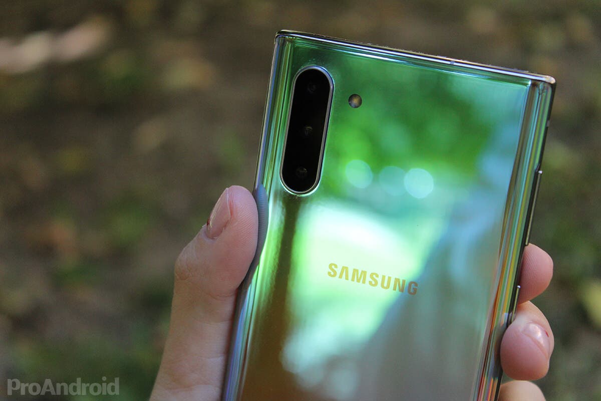 Mějte ve svém zařízení Samsung neomezené úložiště v původní kvalitě ve Fotkách Google 6 Fotoaparáty Samsung Galaxy Note 10
