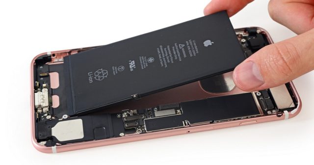 Proč se mobilní telefony s vyměnitelnými bateriemi nevracejí (navzdory krytu baterií) 1602967101 603 Temer stovka uzivatelu zalovala Apple za zpomaleni jejich starych terminalu