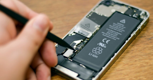 Toto je částka, kterou zaplatíte společnosti Apple za opravu baterie vašeho iPhone. 1602967246 586 Prozatim je to vse co vime o iPhone 9