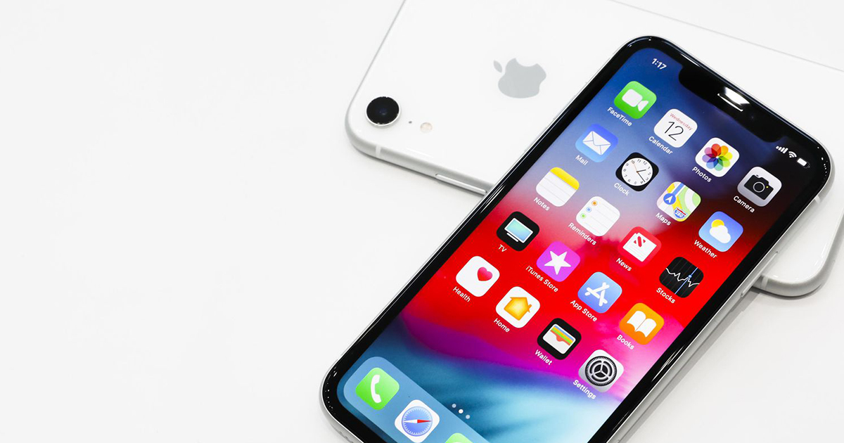2019 iPhone potřebuje snížit cenu nebo radikálně změnit svůj design