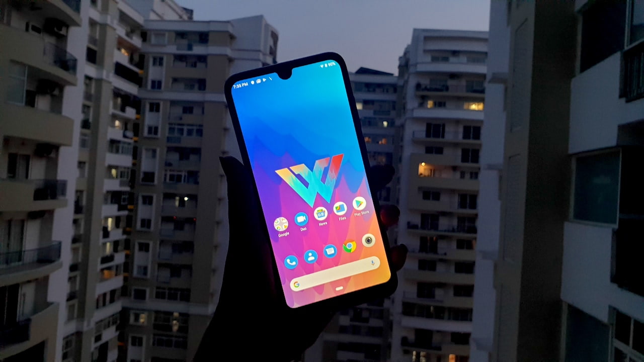 První dojmy LG W30: Dobrá nabídka rozpočtu od LG ...