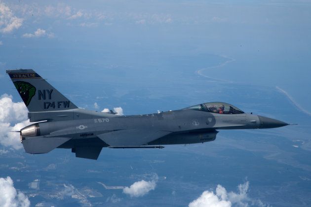 Americké letectvo bude trénovat s dálkově ovládanými F-16 2 Americké letectvo bude trénovat s dálkově ovládanými F-16
