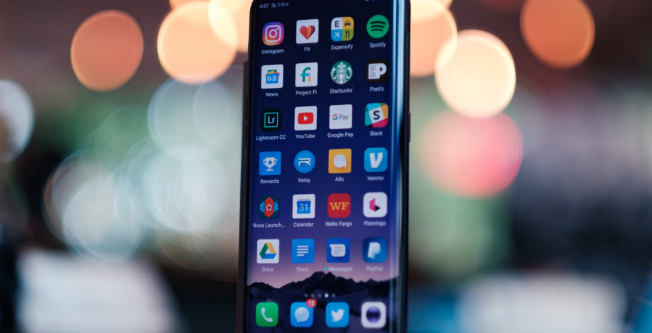 Oppo's Find X2 se blíží a my máme kbelík