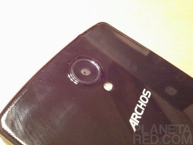 Podrobná analýza platiny Archos 50b