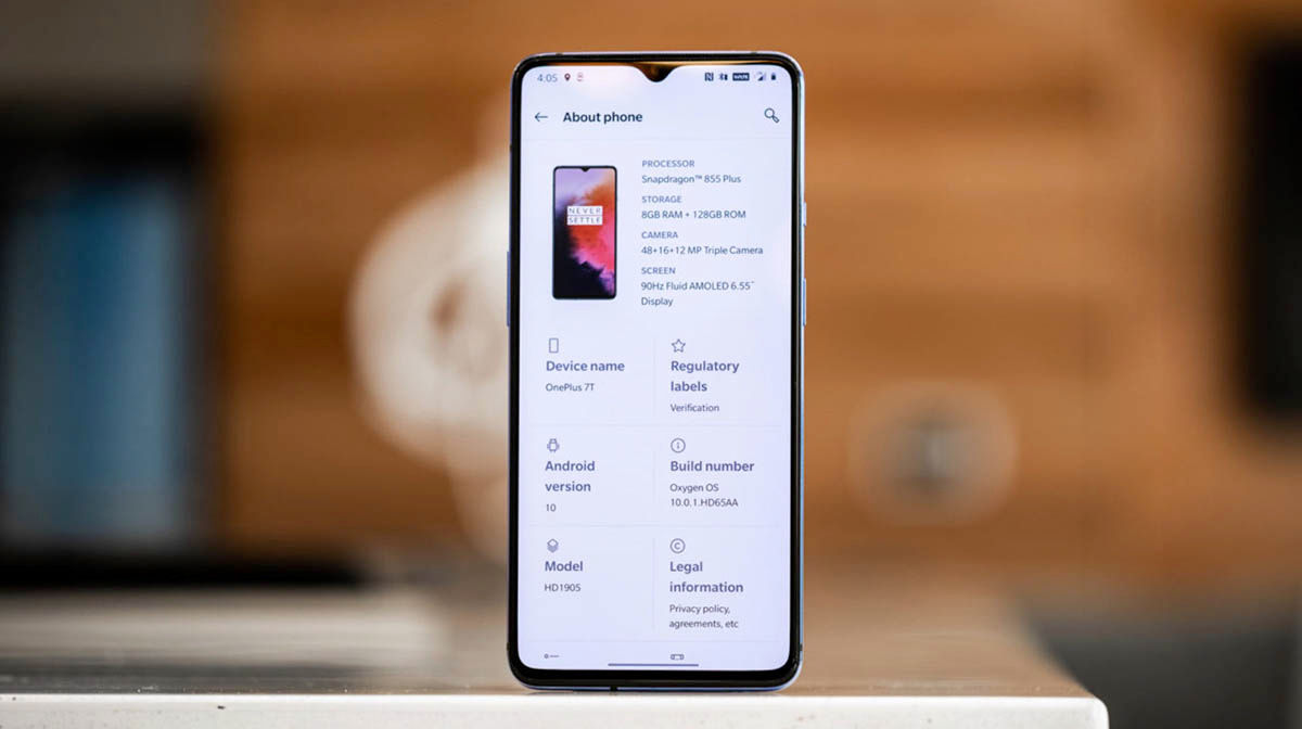 OnePlus 7T vpředu