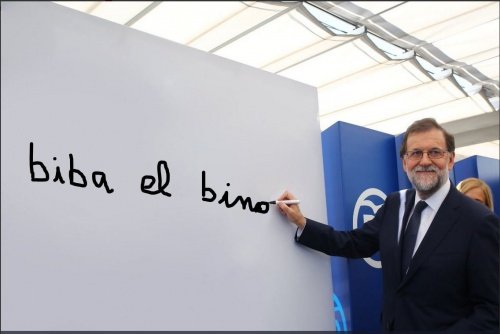 Obrázek - Nejlepší memy v sítích Rajoy, vedle prázdných stránek