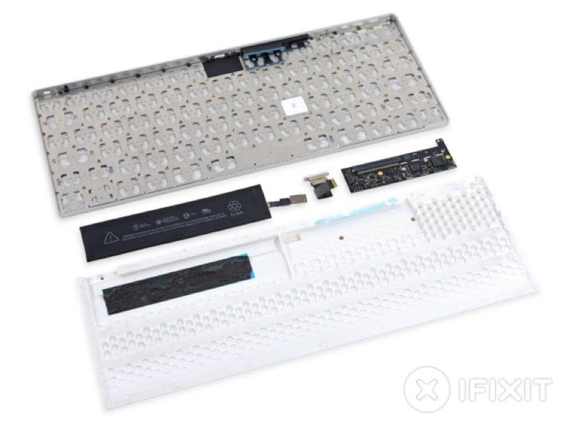 iFixit posiluje novou myš Magic Mouse, Magic Trackpad a Magic Keyboard 3 ifixit-magic klávesnice