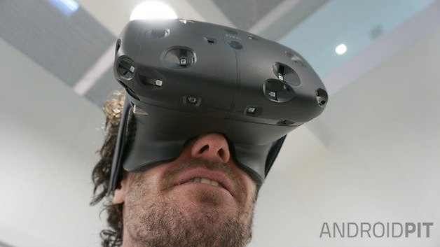 Sluchátka AndroidPIT HTC Vive VR v dohledu