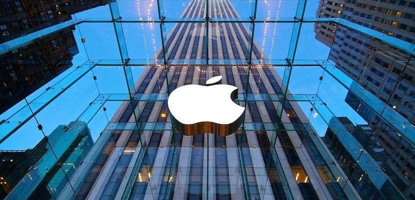 Deset let práce v Apple Store: z nebe do pekla