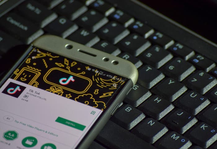 TikTok pracuje na zkratce pro sdílení videí na WhatsApp