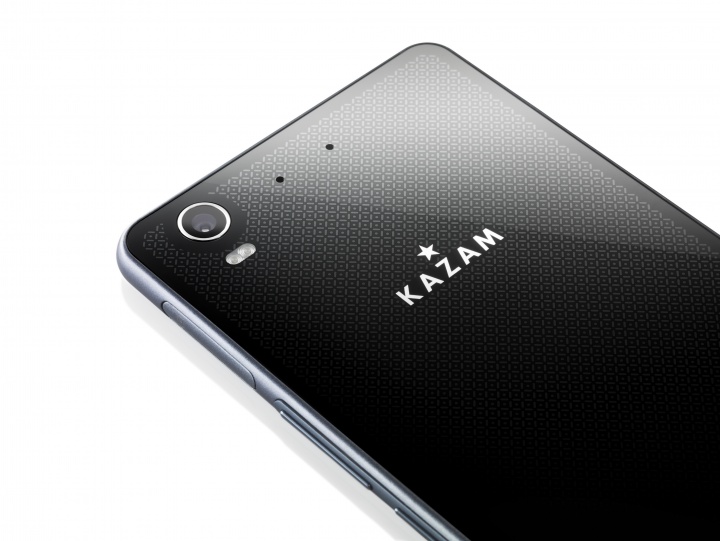 Obrázek - Kazam na MWC 2015 odhaluje Kazam Tornado 455L