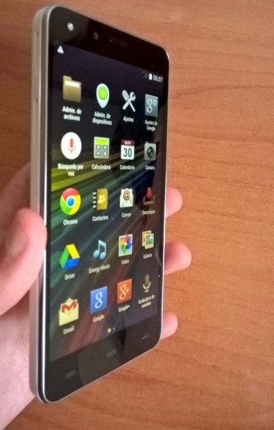 Obrázek - Recenze: Energy Phone Pro HD, střední řada připravená na selfie