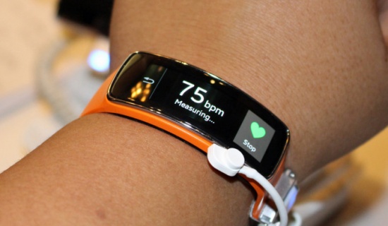 Obrázek - Samsung Galaxy S5 mini + Gear Fit 460 Euro
