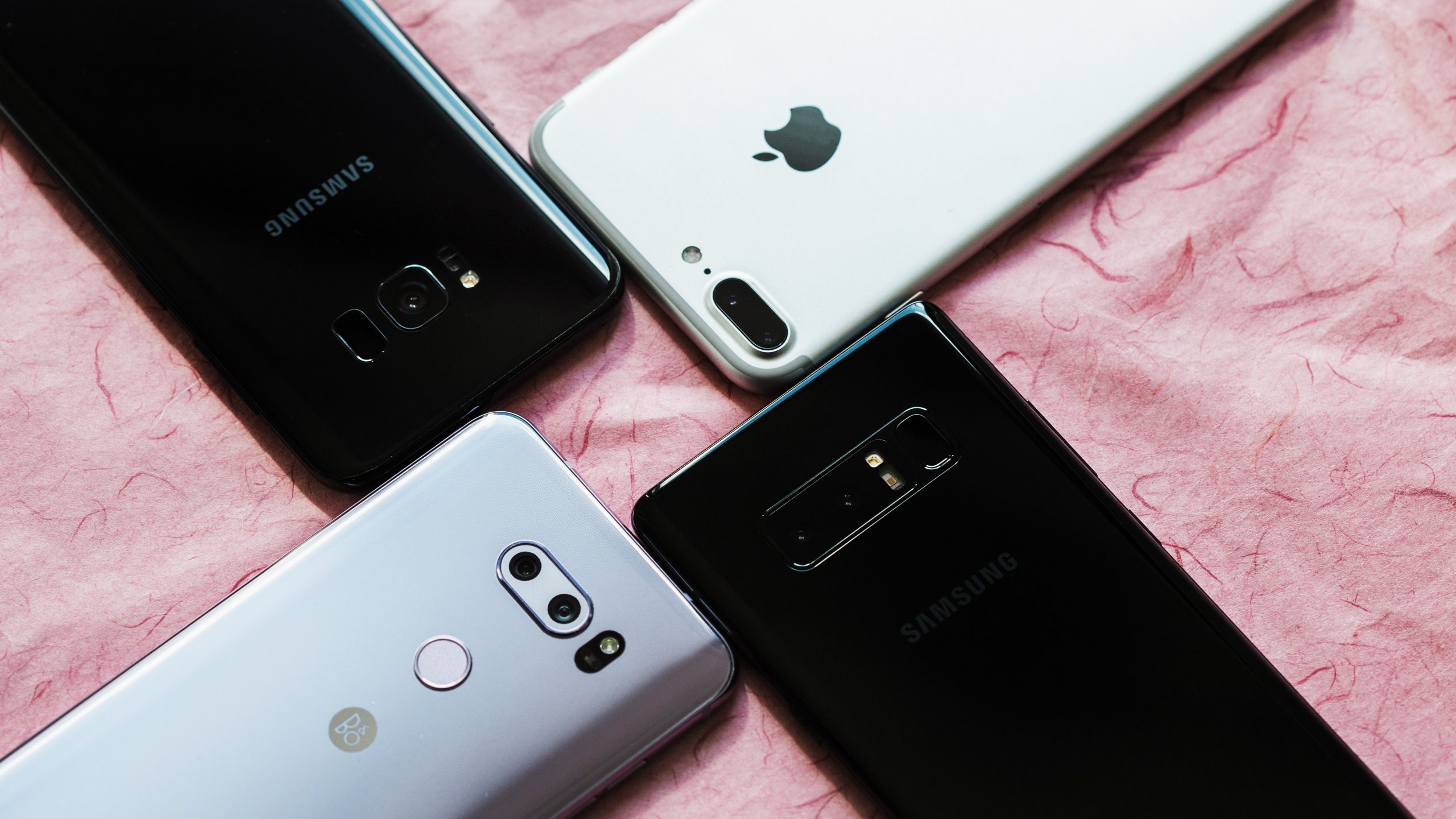 Srovnání fotoaparátu: LG V30, Note 8, iPhone 7 Plus