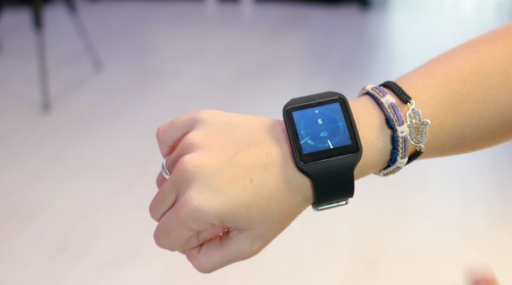 Hodinky Sony Smartwatch 3 přecházejí na Android Wear