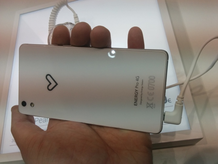 Obrázek - Energy Sistem Pro 4G Pearl a Navy: Vlastnosti a cena