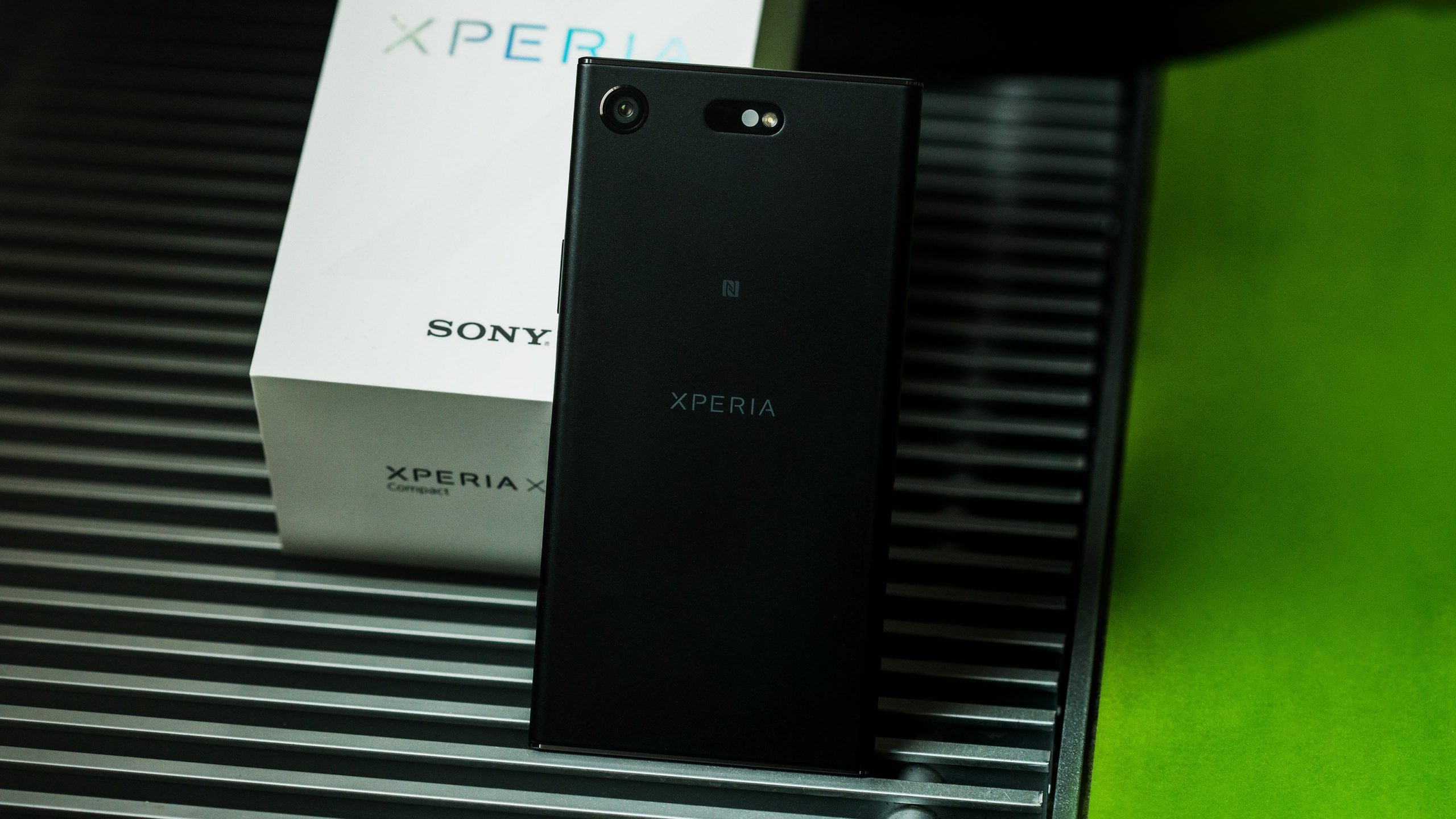 100 dní se Sony Xperia XZ1 Compact