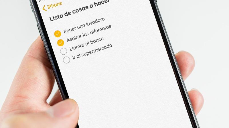 Používání aplikace Notes na iPhonu, iPadu a Macu