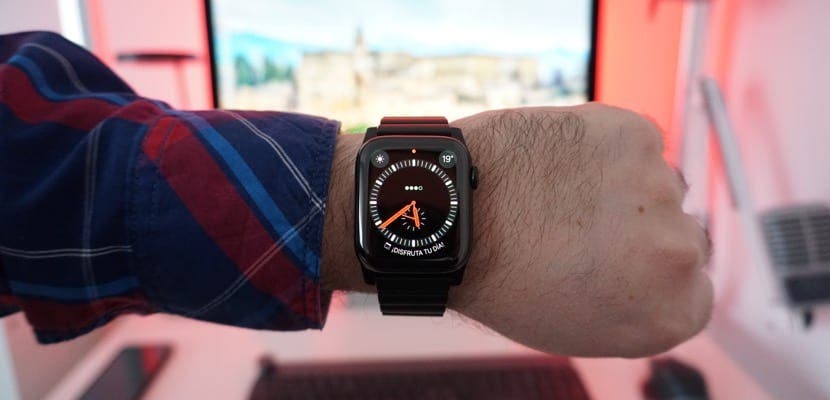 Nomad Titanium, řemínek, který hledáte pro své Apple Watch 1603125494 199 Nomad Titanium reminek ktery hledate pro sve Apple Watch