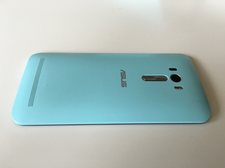 Vizuální - recenze: Asus ZenFone Selfie, smartphone, který dělá rozdíl