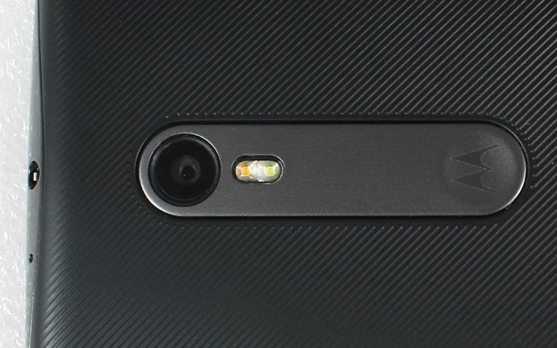 moto g 2015 hand 2