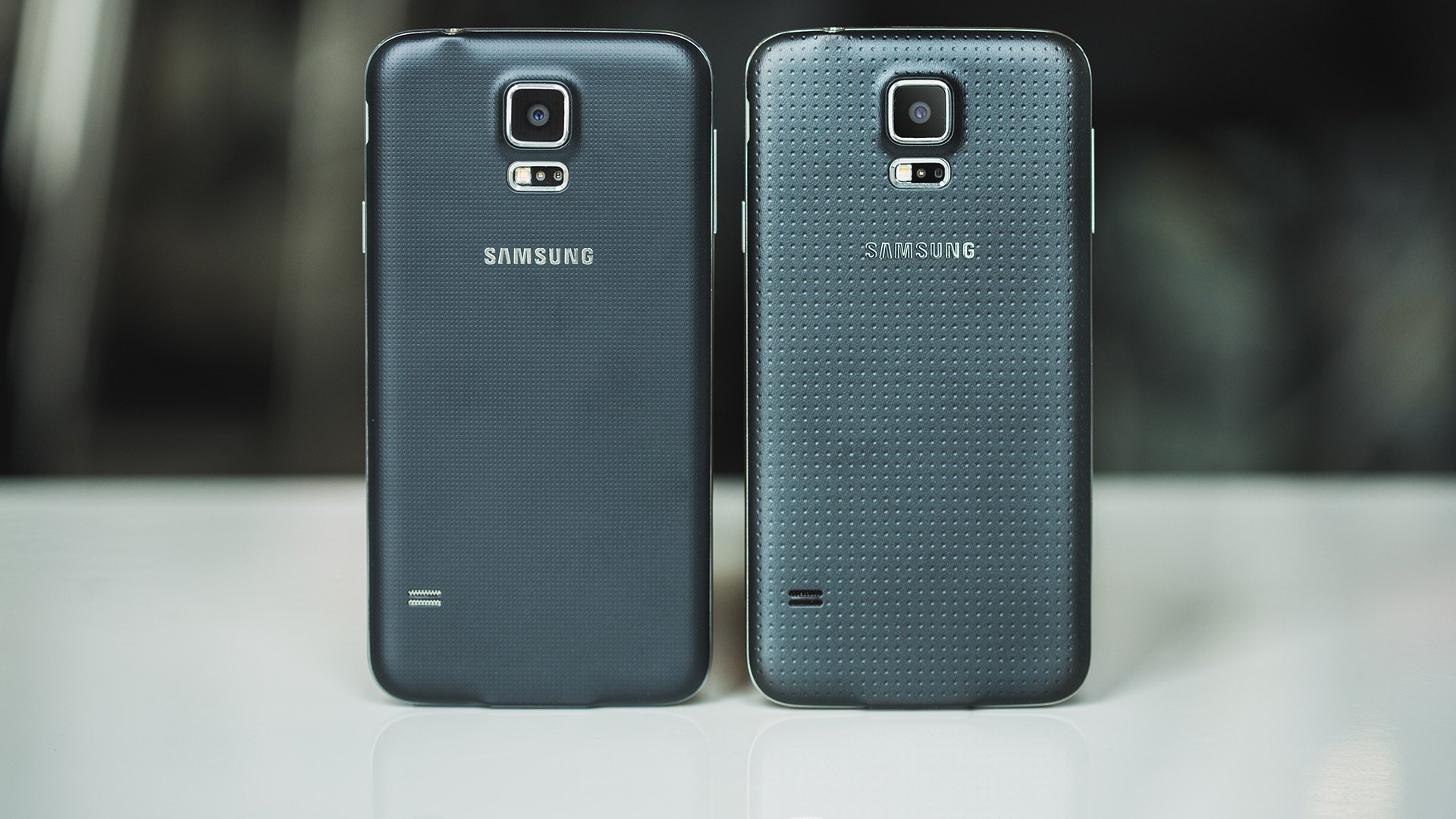 Samsung Galaxy S5 vs Galaxy S5 Neo: Najděte 5 rozdílů