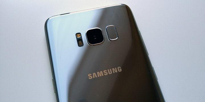 Jak používat panel "Okraj" Galaxy S8