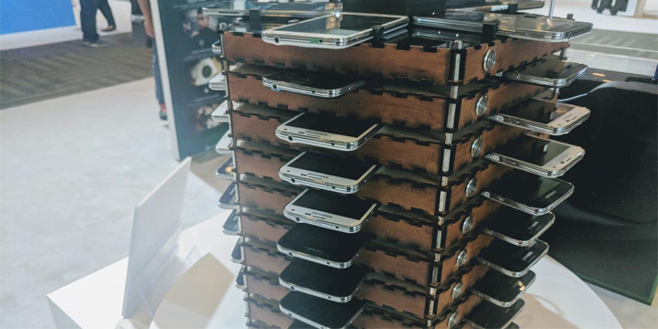 Samsung spojuje 40 Galaxy S5 pro těžbu bitcoinů