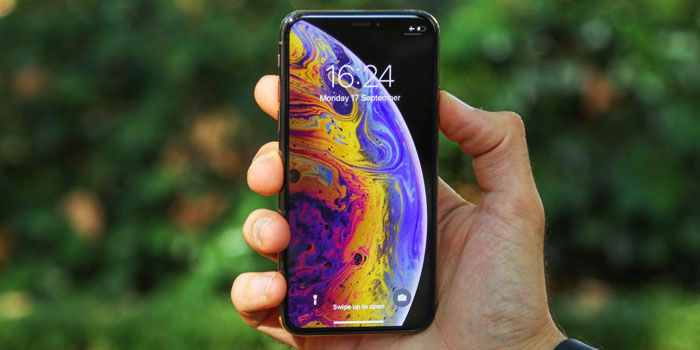 Nový problém v iPhone, dva emodži jej mohou blokovat, buďte opatrní! 4 žalující Apple iPhone zářez