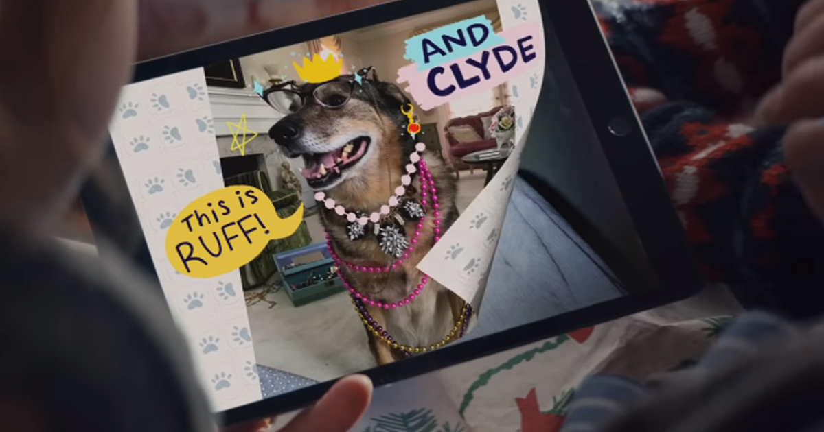 Apple zveřejnil svoji první vánoční reklamu: „Surprise“