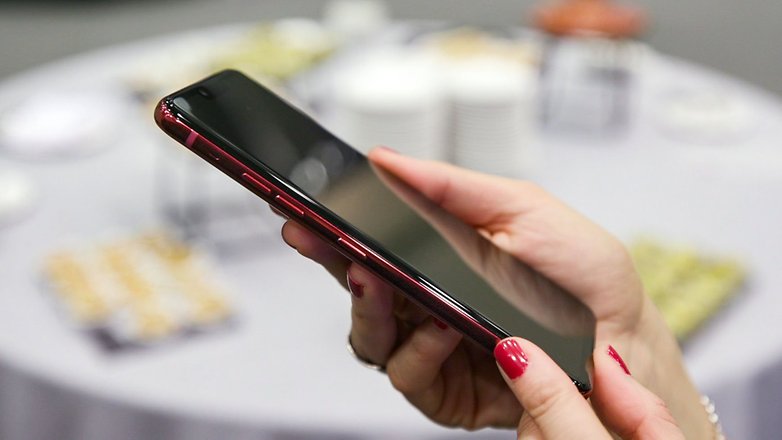 AndroidPIT LG G8 boční 43ar