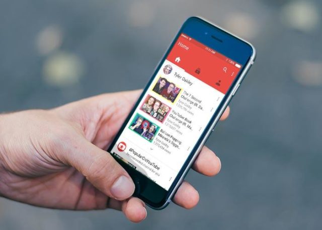 Přehrávání na YouTube pro iOS