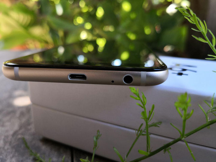 Recenze: Samsung Galaxy A6 +, smartphone za poloviční cenu S9 29 Obrázek - Recenze: Samsung Galaxy A6 +, smartphone s výškou S9 za poloviční cenu