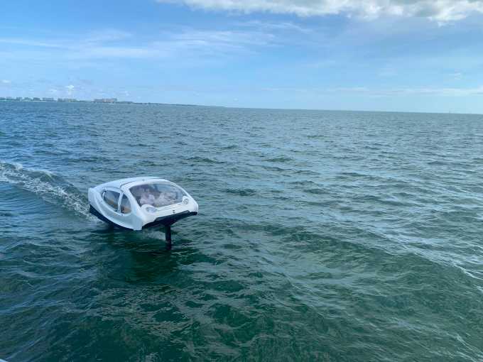SeaBubbles předvádí „elektrický“ člun létající v Miami 1603161938 259 SeaBubbles predvadi „elektricky clun letajici v Miami