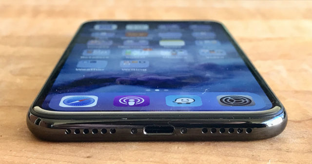 Závratné údaje bilionové společnosti Apple 6 Závratné údaje bilionové společnosti Apple 2019 iPhone bude mit v krabici 18W rychlou nabijecku USB C
