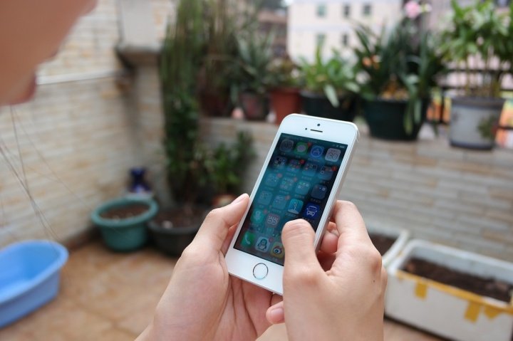 52% uživatelů nemohlo žít bez svých telefonů iPhone 4 52% uživatelů nemohlo žít bez svých telefonů iPhone