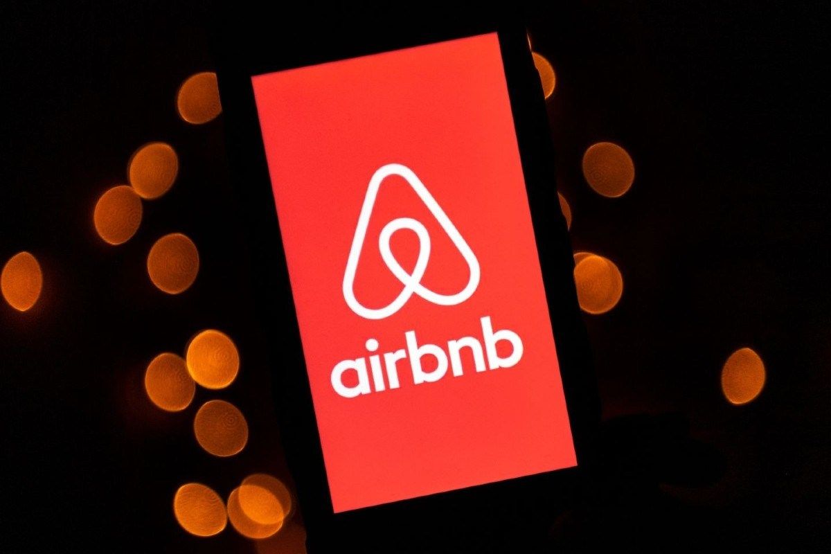 Airbnb zakázalo večírky po celém světě pro Covid-19 Covid strany jsou u konce ... alespoň na Airbnb.