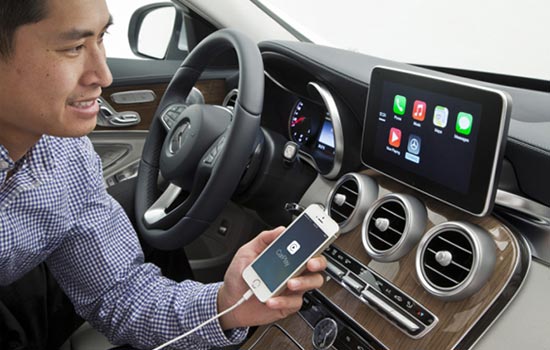 Akcie společnosti Apple utrpěly největší pokles za 4 roky 1 Akcie společnosti Apple utrpěly největší pokles za 4 roky