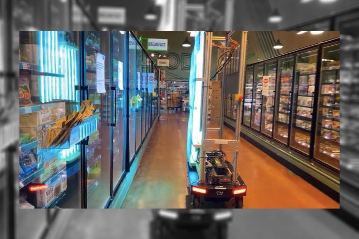 Amazon vytvoří robota, který zabije koronaviry ve svém skladu. Tento robot prochází chodbami skladu Amazon ve Spojených státech pomocí UV paprsků.
