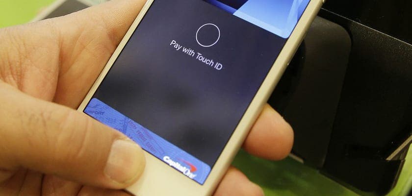 Apple Pay přidává na svůj seznam dalších 24 bank, včetně několika menších