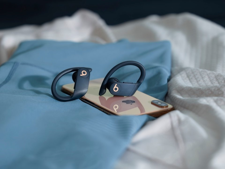 Apple oznamuje skutečná bezdrátová sluchátka Powerbeats Pro za 250 $