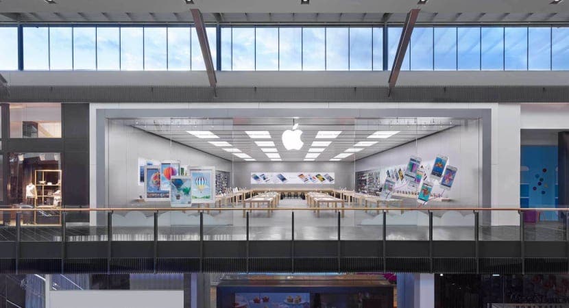 Apple v roce 2015: nové produkty, běžné pocity 5 Apple-store-melbourne-rasism-0