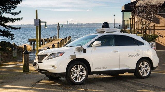 Autonomní auto Google je poprvé zodpovědné za dopravní nehodu. No, ne všechno na silnici je perfektní ... Google má jen něco málo přes padesát jejich autonomních automobilů, které jezdí po ulicích Mountain View v Kalifornii. Tyto nástroje respektují pravidla… 9 Autonomní auto Google je poprvé zodpovědné za dopravní nehodu. No, ne všechno na silnici je perfektní ... Google má jen něco málo přes padesát jejich autonomních automobilů, které jezdí po ulicích Mountain View v Kalifornii. Tyto nástroje respektují pravidla…