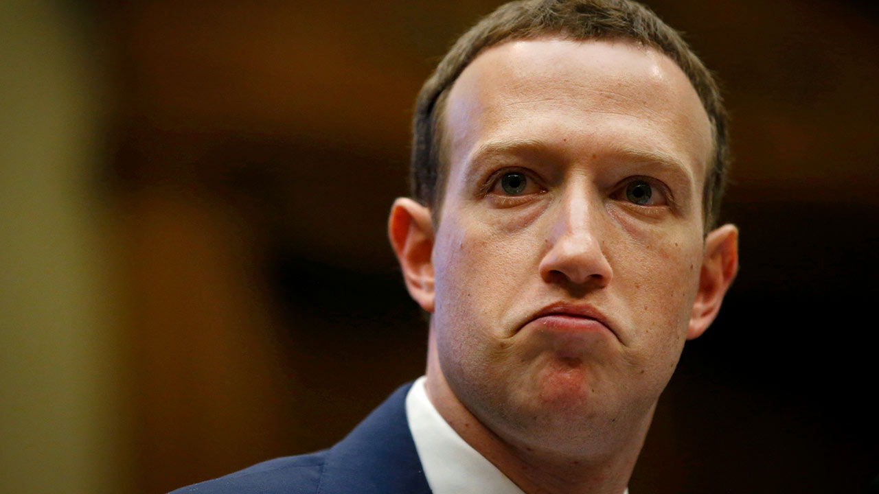 Bylo oznámeno, že Facebook zneužil data ...