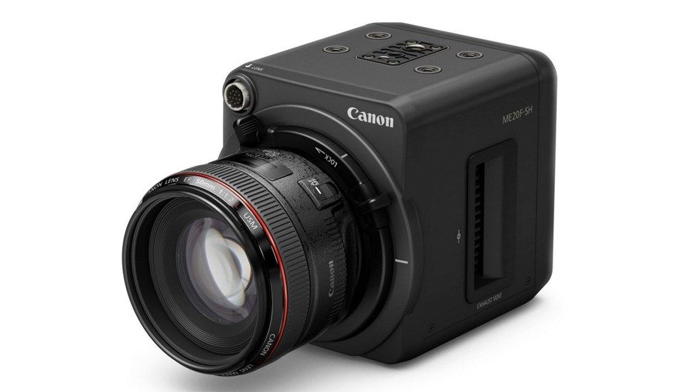 Canon nabízí kameru pro záznam ve tmě. Zajímavý produkt, ale ne levný. Společnost Canon představila novou videokameru ME20F-SH se snímačem o velikosti 19 mikronů a úžasným snímačem…