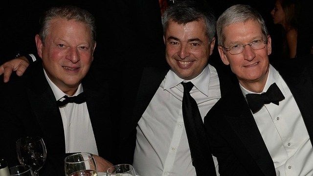 Chybí: Chytré hodinky, které měří vaši sexuální výkonnost, vám pomohou zjistit, jak dobře jste zamilovaní. Španělský startup Geeksme představil nové a zajímavé inteligentní hodinky: GME1, které označují jako „ideální hodinky pro milovníky“. 2 Chybí: Chytré hodinky, které měří vaši sexuální výkonnost, vám pomohou zjistit, jak dobře jste zamilovaní. Španělský startup Geeksme představil nové a zajímavé inteligentní hodinky: GME1, které označují jako „ideální hodinky pro milovníky“.